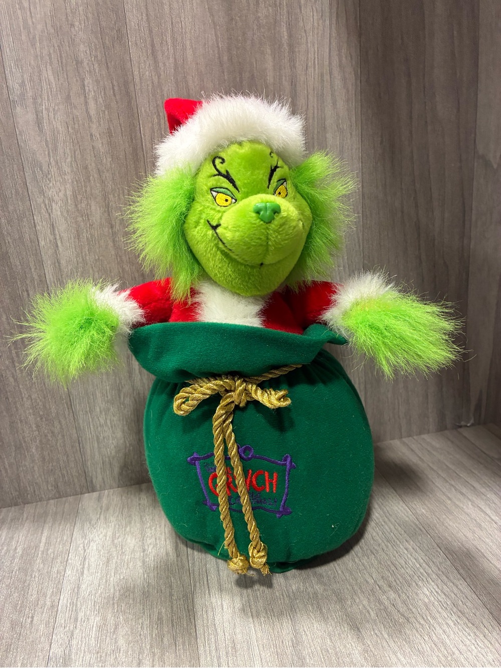 How the Grinch Stole Christmas 10" Singing Dancing Christmas Decoration Works